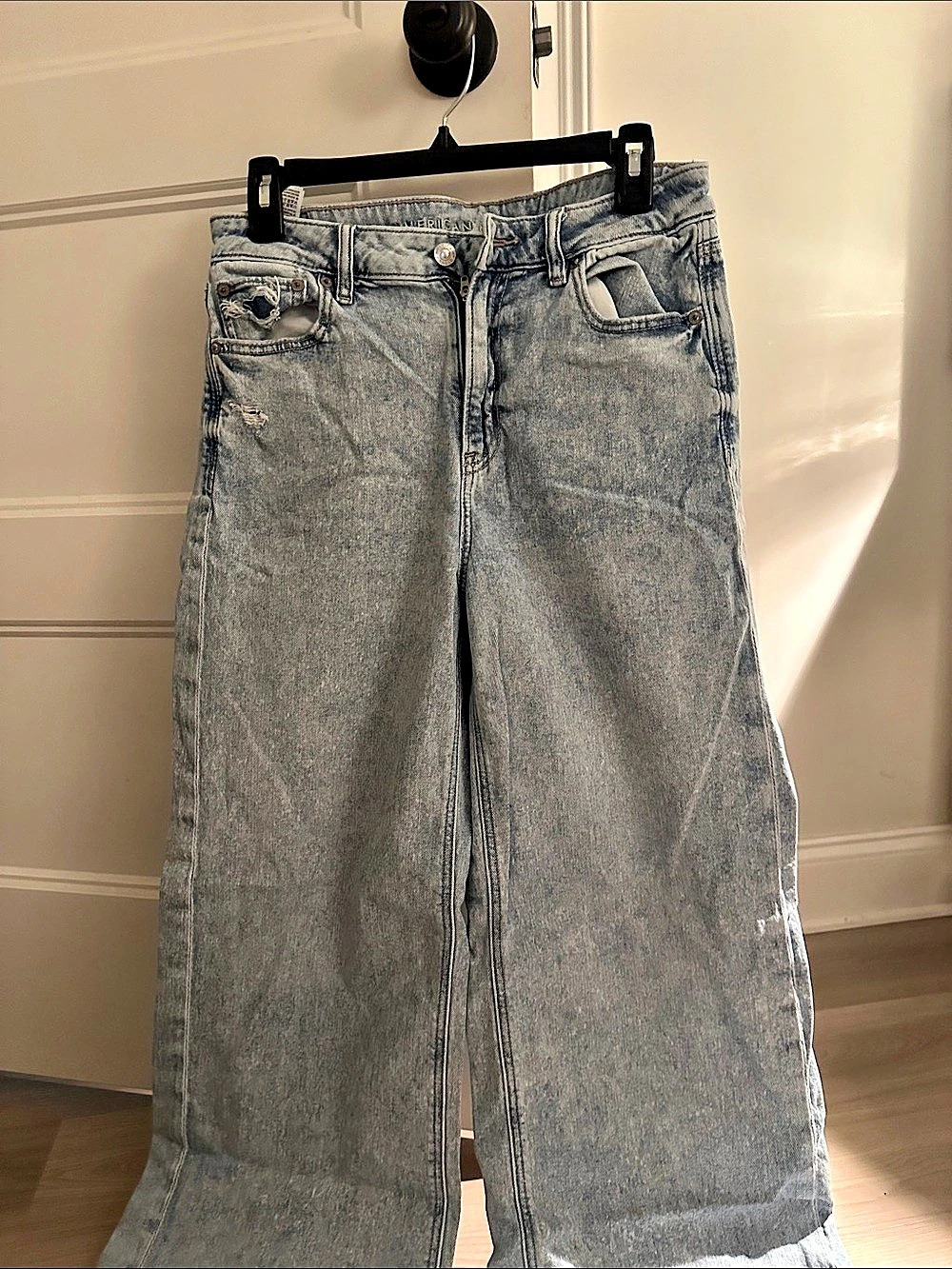 American Eagle AE Super High-Waisted Baggy Wide-Leg Jean Jeans Blue